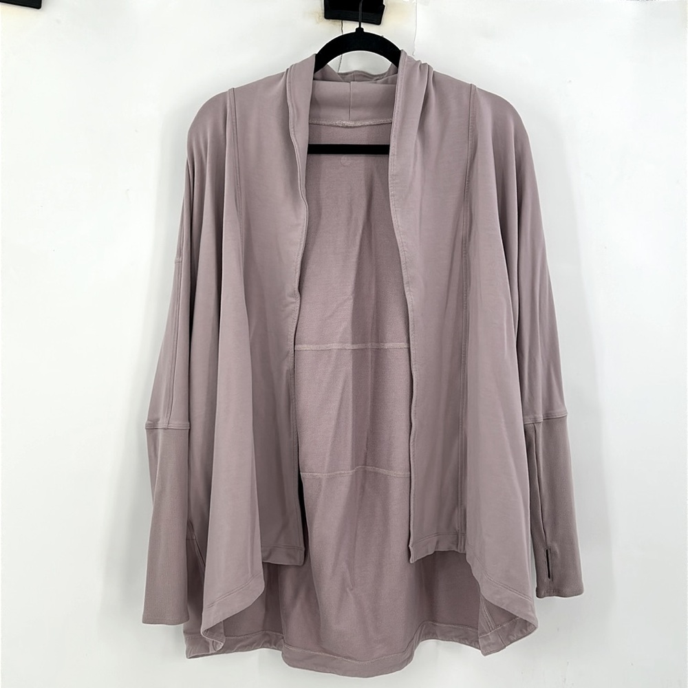 Lululemon Back In Action Wrap Smoky Blush - Picture 3 of 8